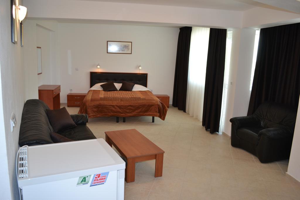 Family Hotel Magnolia Balchik Eksteriør billede