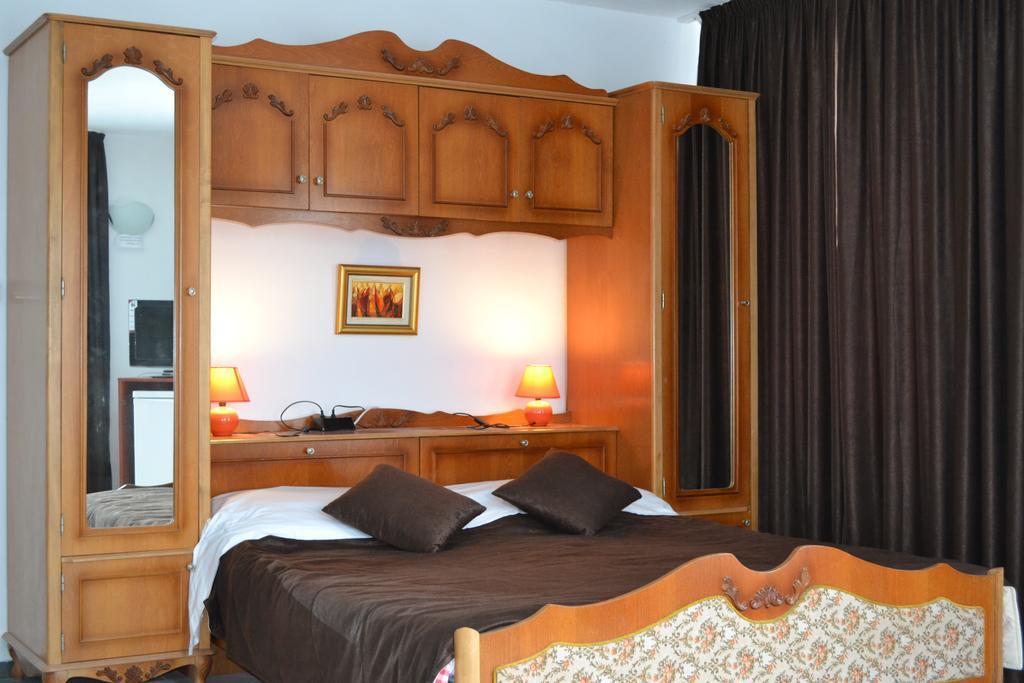 Family Hotel Magnolia Balchik Værelse billede
