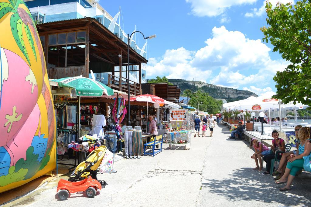 Family Hotel Magnolia Balchik Eksteriør billede