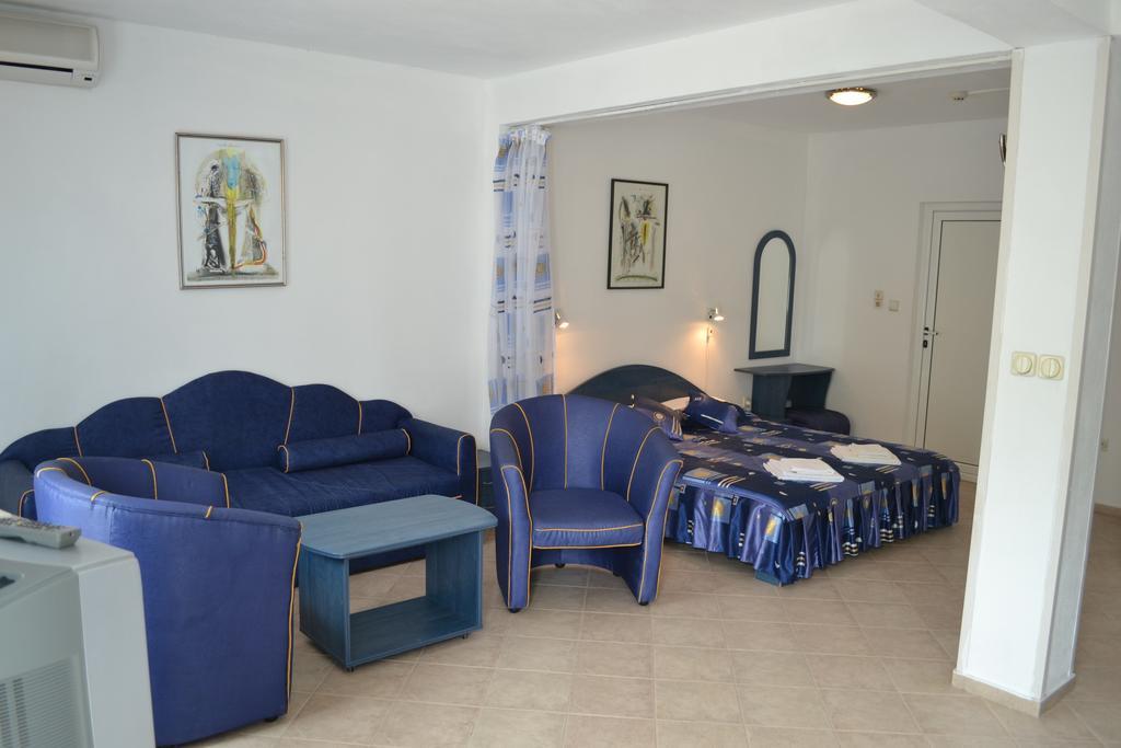 Family Hotel Magnolia Balchik Værelse billede